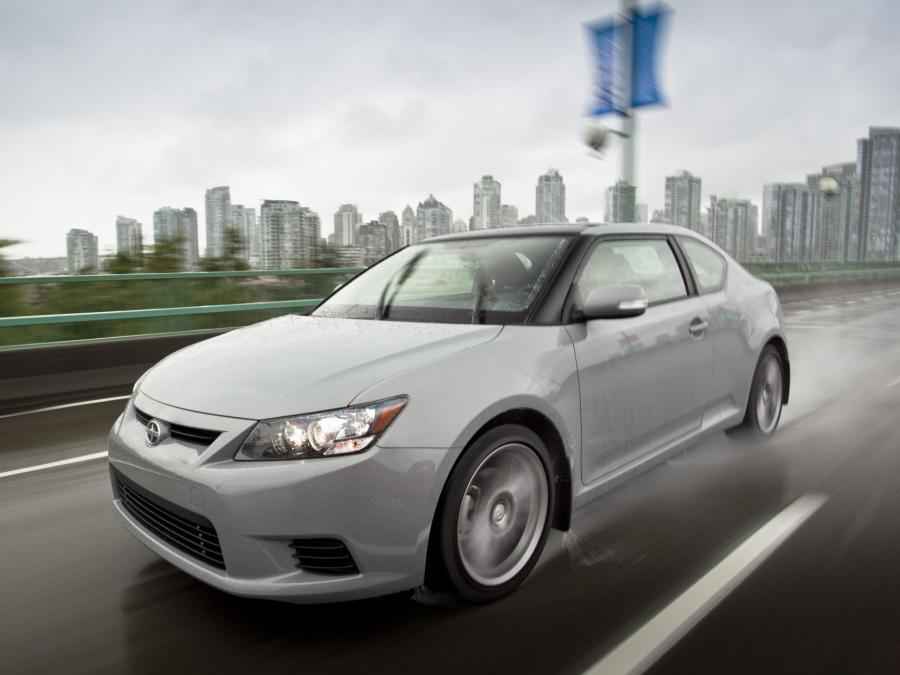  Scion tC 2010 года  (фото 18 из 29)